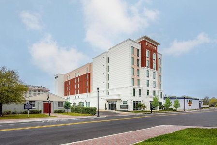 Staybridge Suites Winter Haven - Auburndale by IHG, Winter Haven, United States