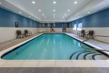 La Quinta Inn & Suites by Wyndham Middletown-Goshen, Middletown, United States