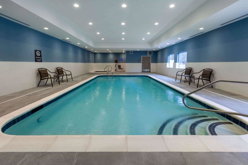 La Quinta Inn & Suites by Wyndham Middletown-Goshen, Middletown, United States