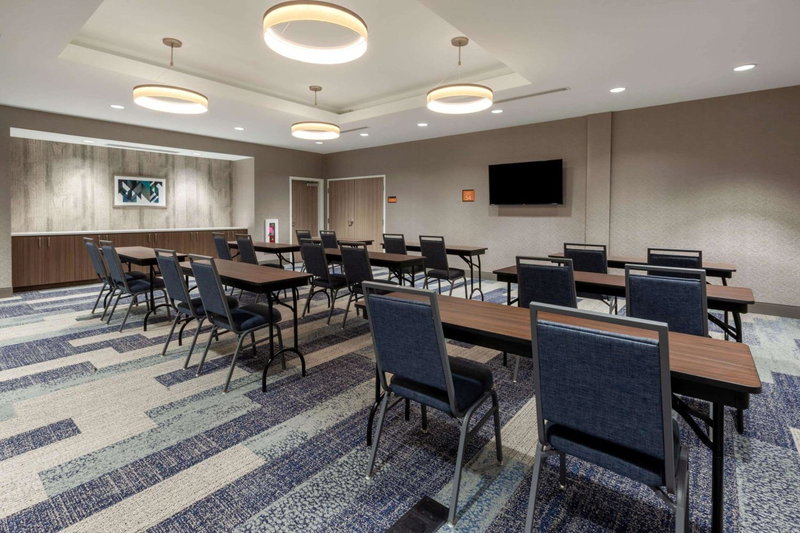 La Quinta Inn & Suites by Wyndham Middletown-Goshen, Middletown, United States