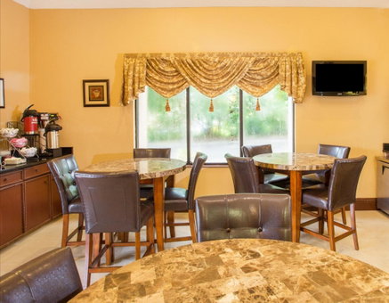 Travelodge by Wyndham Fort Myers Airport, Gateway, United States