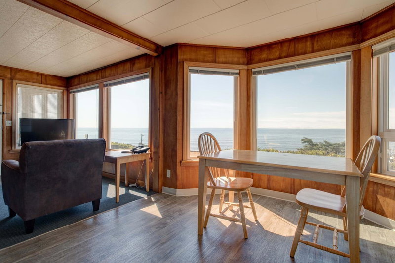 Ester Lee Oceanview Inn, Lincoln City, United States