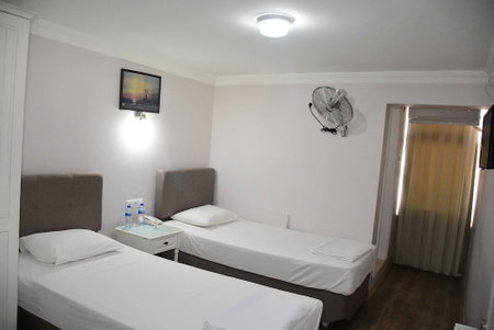 Burhaniye Merkez Otel, Burhaniye, Turkey