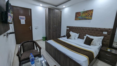 Mauryan Elite Hotel Qutab Minar Metro Station, New Delhi, India