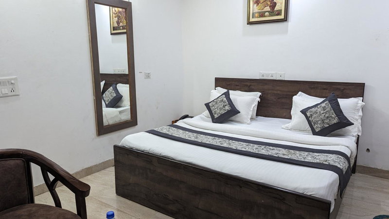 Mauryan Elite Hotel Qutab Minar Metro Station, New Delhi, India