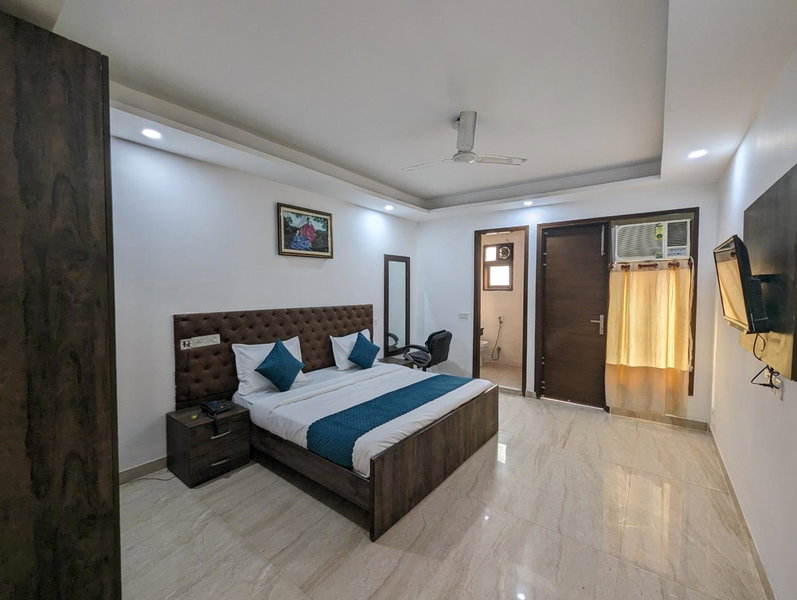 Mauryan Elite Hotel Qutab Minar Metro Station, New Delhi, India