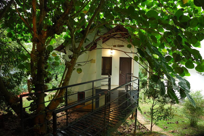 Le Eden Premium Wayanad Pool Resort, Sultan Bathery, India