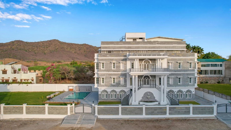 Boheda Manor - Luxury Retreat, Udaipur, India