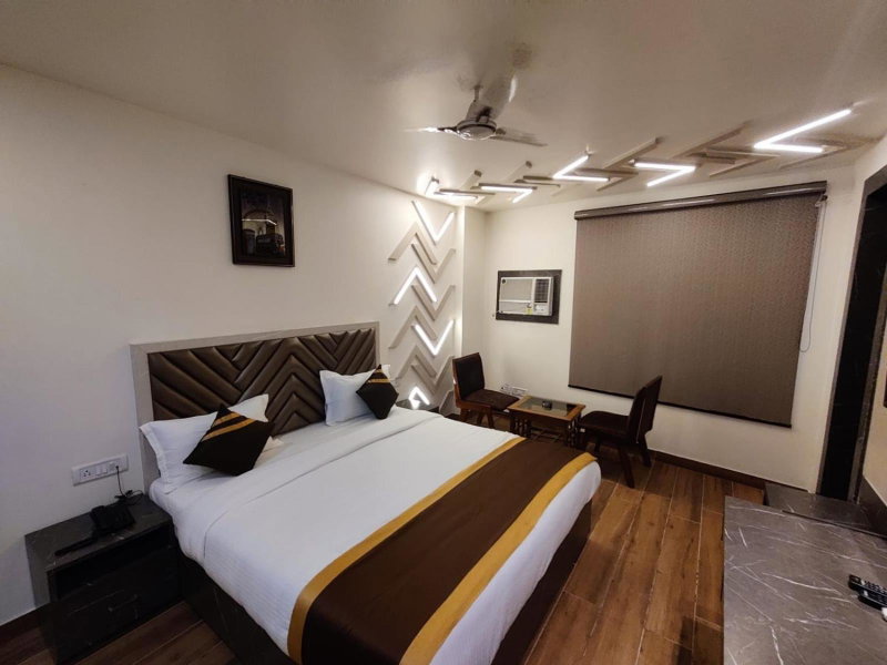Hotel D SilverLeaf, Lucknow, India