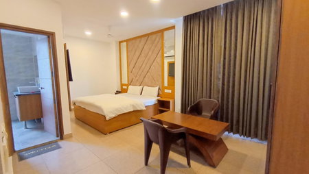 Hotel Lake View - Near Sukhna Lake, Chandīgarh, India