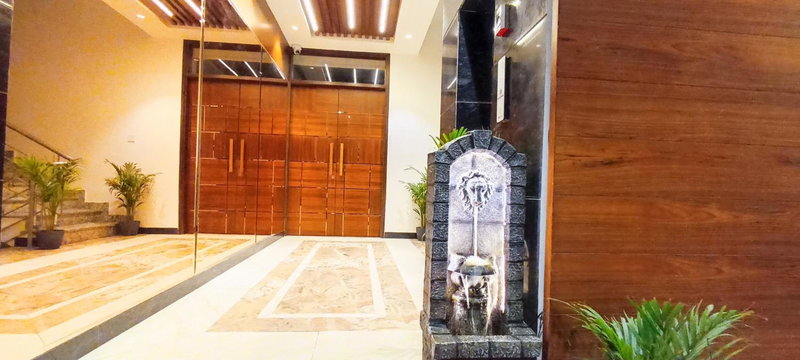 Hotel Lake View - Near Sukhna Lake, Chandīgarh, India