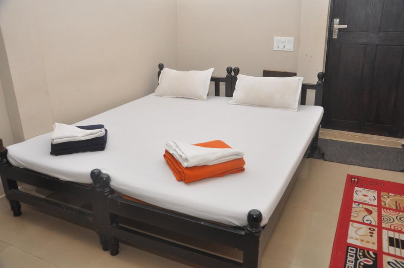Hotel Temple City, Papanāsam, India