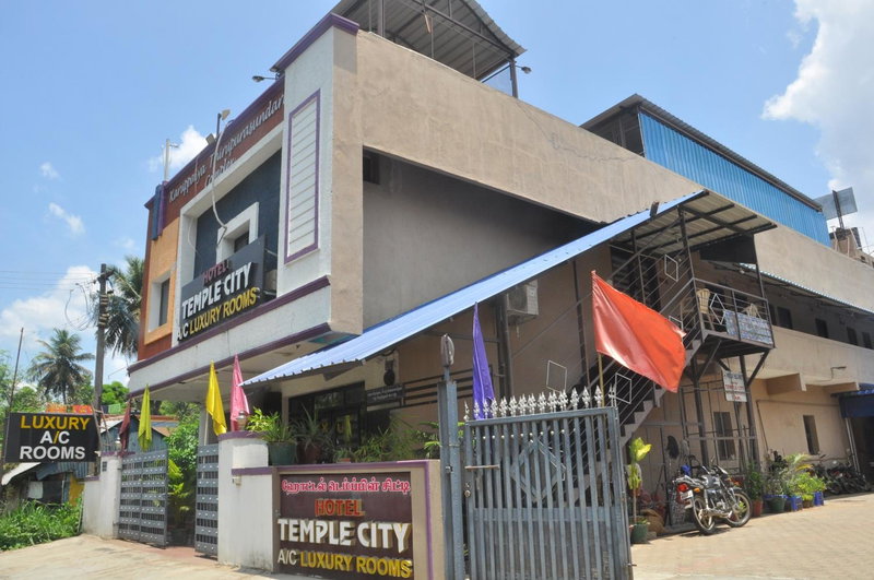 Hotel Temple City, Papanāsam, India