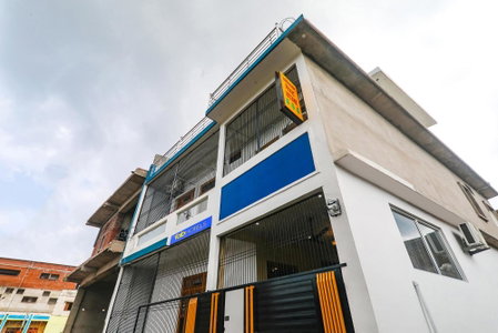 FabHotel Rameshwaram Guest House - 500m From Ram Mandir, Ayodhya, India