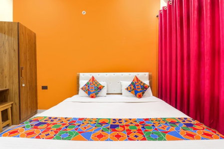 FabHotel Rameshwaram Guest House - 500m From Ram Mandir, Ayodhya, India