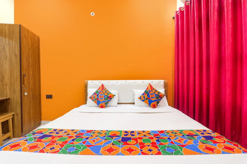 FabHotel Rameshwaram Guest House - 500m From Ram Mandir, Ayodhya, India