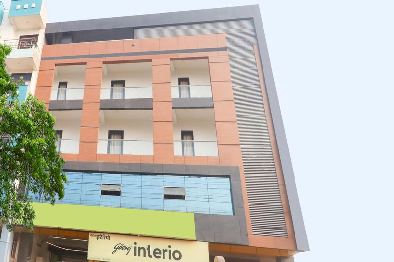 Super OYO 77736 Hotel Starlight, Kānpur, India