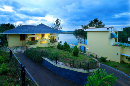 Vista Del Lago - Lakeview Homestay, Ambalavayal, India