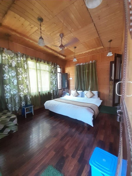 Dal Fog Guest House, Srinagar, India