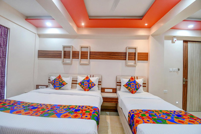 FabHotel The Lily - Nr Bisarjan Ghat, Kolkata, India
