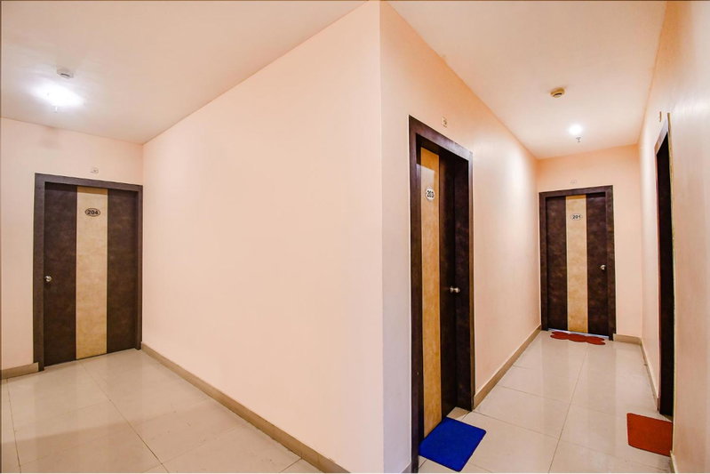 FabHotel Prime Rockstar Suites - Nr Park Circus 7 Point, Kolkata, India