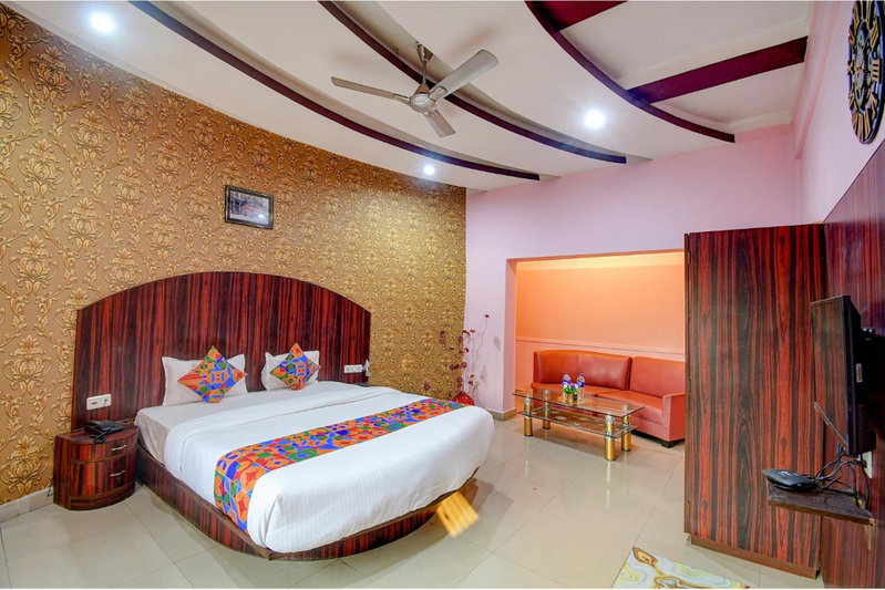 FabHotel Prime Rockstar Suites - Nr Park Circus 7 Point, Kolkata, India