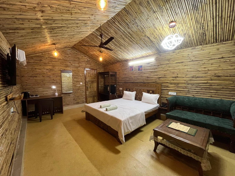 Gopika Resort, Vrindāvan, India