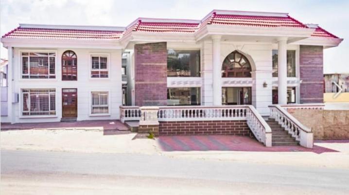 The Majestic Crown, Ooty, India