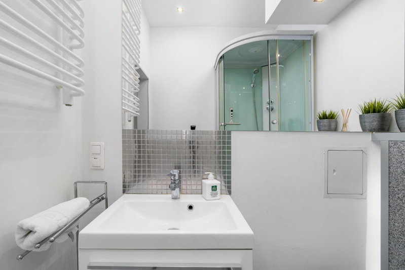 Sleepway Apartments - Grey Dream, Poznań, Poland
