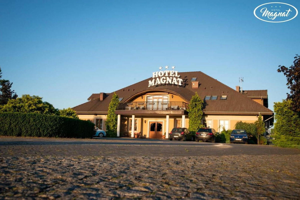 Hotel · Hotel Magnat, Słupca