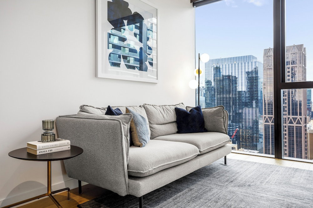 Luxuria Apartments - Collins House, Australia