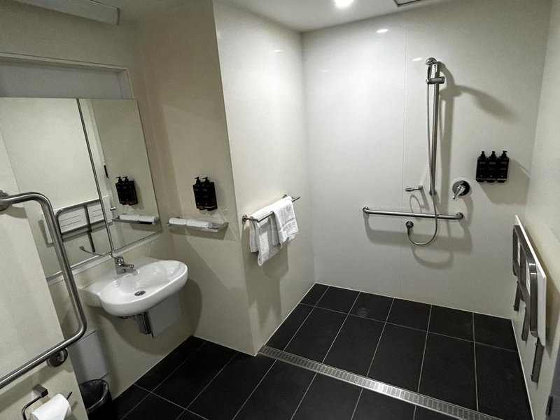 Ibis Darwin Airport Hotel, Darwin, Australia