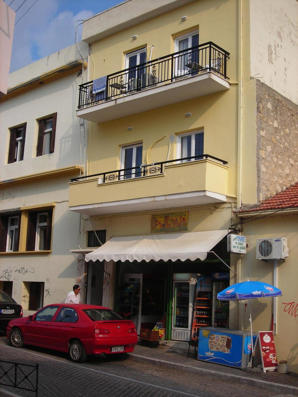 Castle Inn, Greece