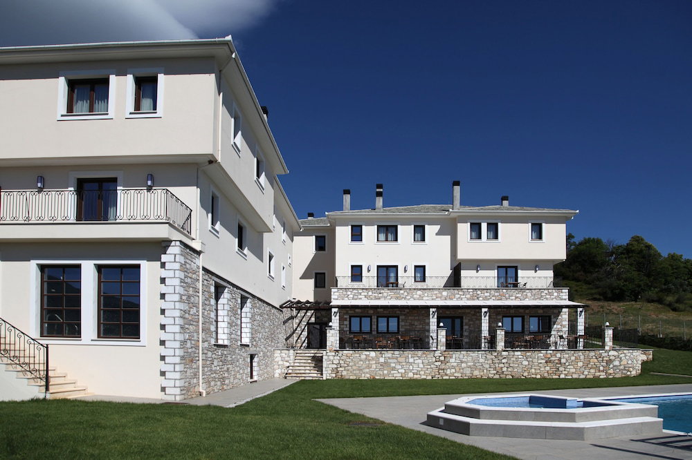 Theta Hotel, Greece
