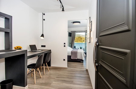 A & B Minimal Suite with Sea View in Argostoli, Argostoli, Greece