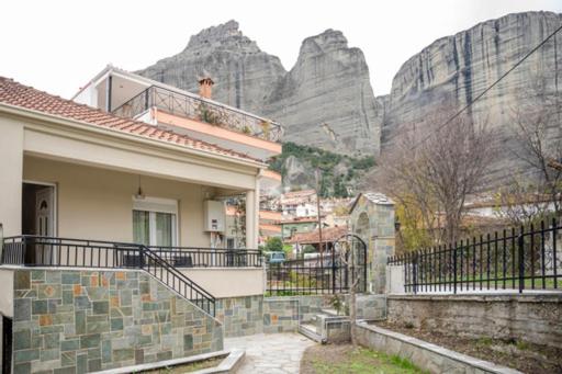 Hotel · Chara’s Luxury home, Kalabaka