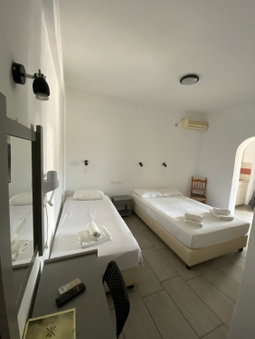 Deep Blue Rooms & Apartments, Mylopotas, Greece