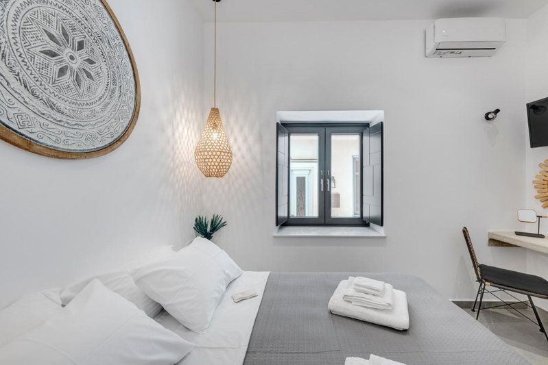 SyRose Suites, Ermoupoli, Greece