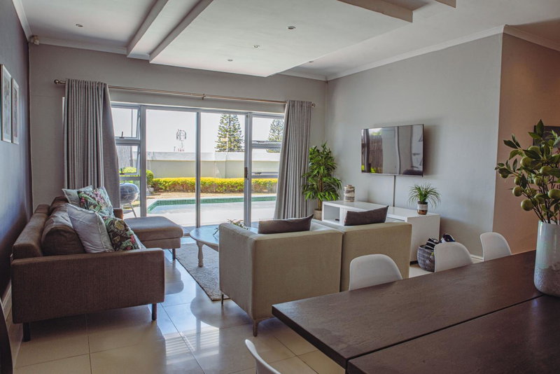 Exclusive Poolside Villa, Humewood, Port Elizabeth, South Africa