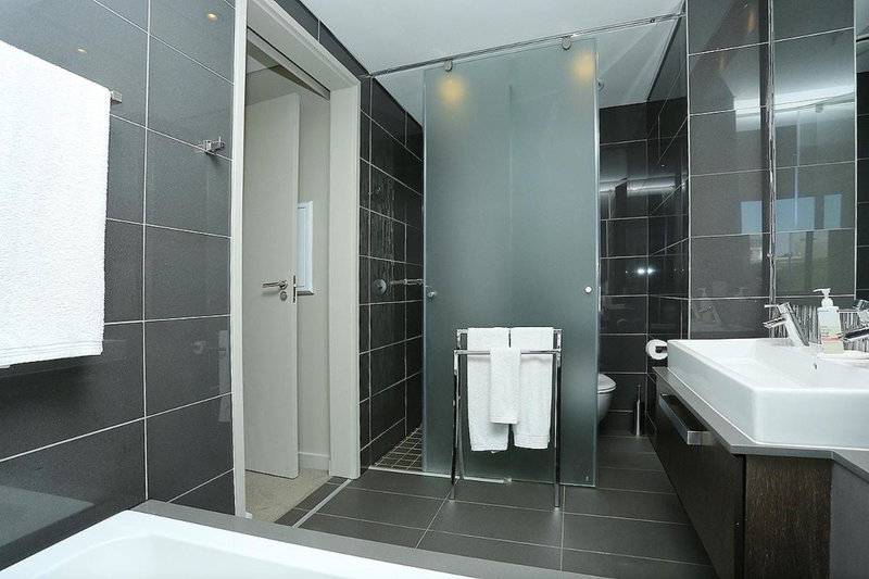 Sandton Skye Johannesburg Luxury Apartment, Johannesburg, South Africa