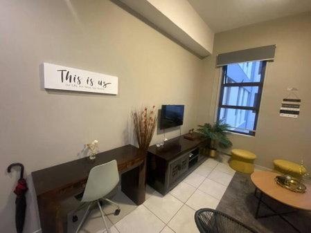 Stylish Dante’s 1-bedroom condo free Wifi & Cinema, Johannesburg, South Africa