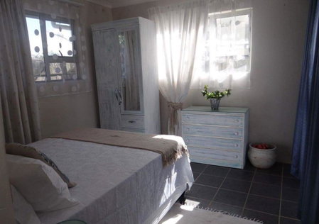 African Sky's the Limit - Budget, Quiet, Peaceful Self-Catering, Durban, South Africa