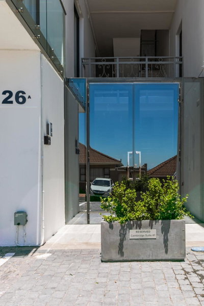 Cambridge Suites - #2 Cool & Spacious, Cape Town, South Africa