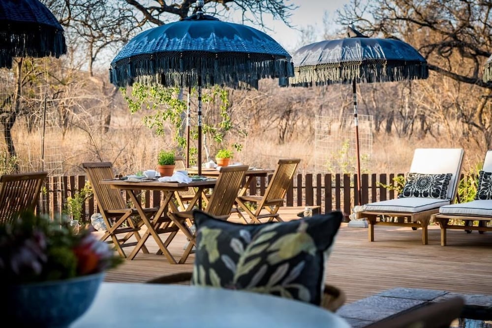 Safari Moon Luxury Bush Lodge, South Africa