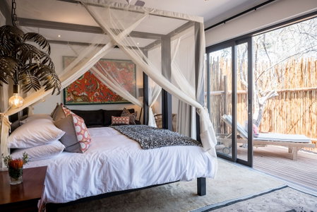 Safari Moon Luxury Bush Lodge, Hoedspruit, South Africa
