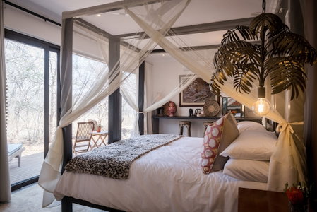 Safari Moon Luxury Bush Lodge, Hoedspruit, South Africa