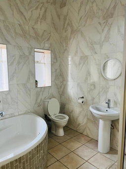 St Eve Lodge & Spa, Bloemfontein, South Africa