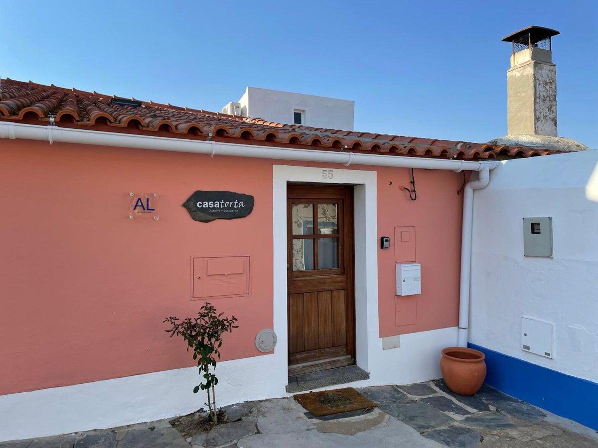 Casa Torta, Portugal