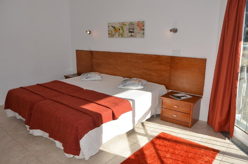 Praia das Rocas Bungalows, Castanheira de Pêra, Portugal