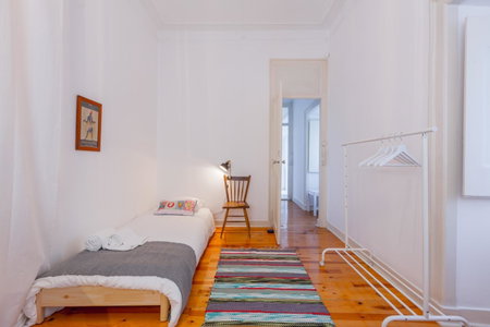 Spacious, Bright and Sunny Apartment, By TimeCooler, Lisbon, Portugal